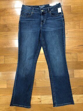 NWT Maurices Mid Rise Slim Boot M Jeans Size 8 Short Timeless Minimalist Casual